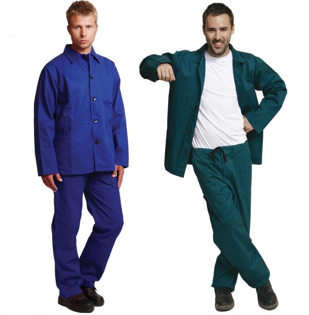BE-1001                         <br/><br/>Costum salopeta standard (pantaloni in talie + jacheta). <br/><br/>Jachetă cu trei buzunare frontale, pantaloni cu talie ajustabilă cu şiret.<br/><br/>Material: 100% bumbac, 220 g/m2<br/><br/>Culori: albastru / verde<br/><br/>Marimi: 46-64