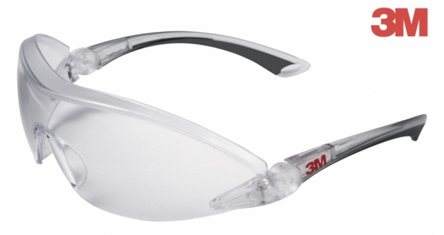 3M 284x<br/><br/>Aceşti ochelari, cu protecţie sudură integrată sunt disponibili cu 6 lentile diferite, inclusiv oglinda aurie pentru interior / exterior, IR5 protecţie pentru sudură cu gaz şi roşu‑portocaliu pentru protecţia împotriva luminii albastre puternice. Acestea sunt compatibile cu maştile de respirat 3M, gama 9300.<br/><br/>Strat moale interior<br/><br/>Braţe şi vizor ajustabile<br/><br/>Cod:<br/><br/> - 0501 0337 81 999 (2840) incolor<br/><br/>- 0501 0337 99 999 (2841) fumuriu<br/><br/>- 0501 0337 70 999 (2842) galben<br/><br/>- 0501 0337 01 999 (2844) oglindă<br/><br/>- 0501 0337 05 999 (2845) IR 5<br/><br/>- 0501 0337 20 999 (2846) oranj<br/><br/> 